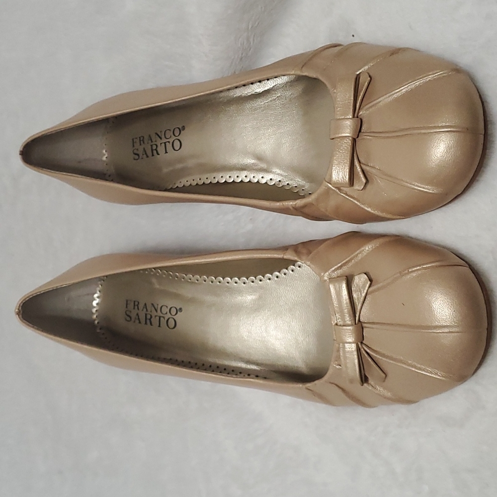 FRANCO SARTO Slip-on round toe heel shoes 7 1/2 Tan (Ss15)